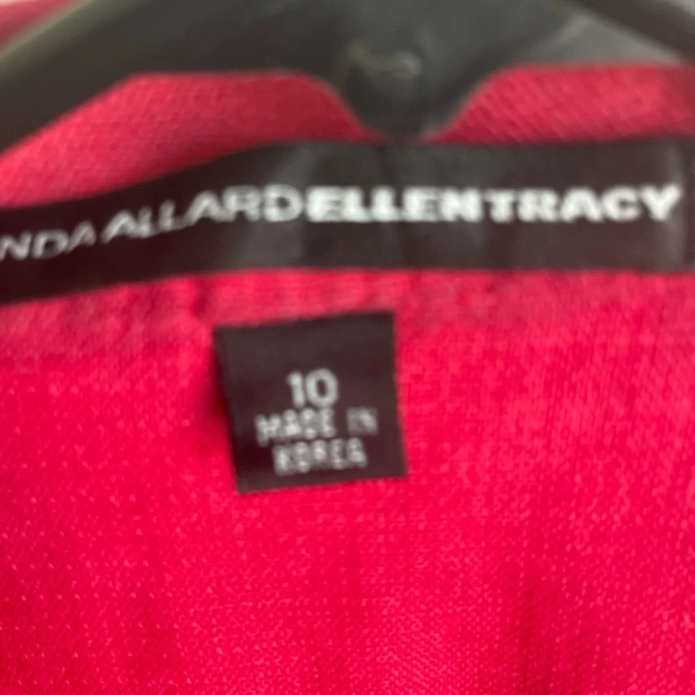 Linda Allard for Ellen Tracy Vibrant Red Linen Blazer Size 10 - Picture 2 of 7